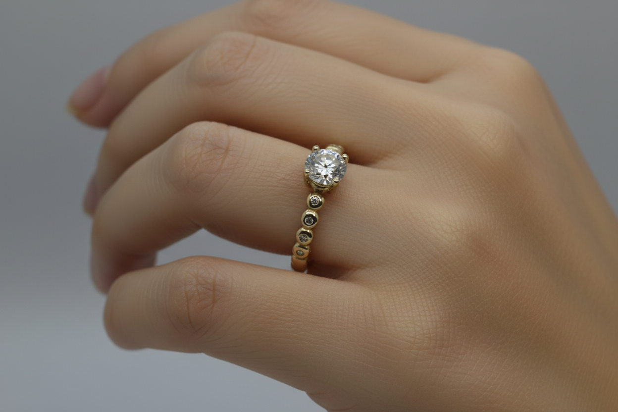 14K Gold Round Solitaire Ring with Accent Stones – Size 6.5