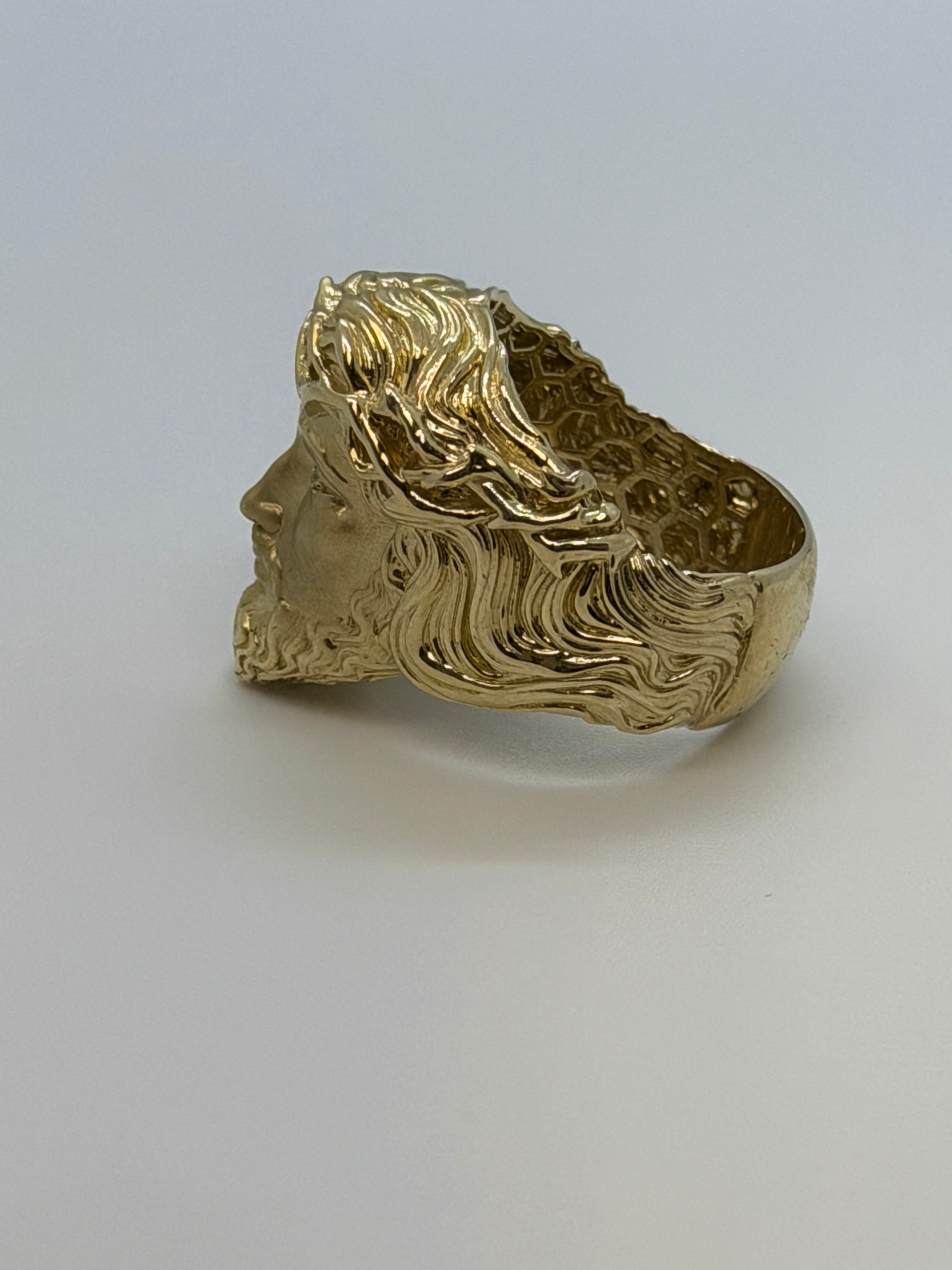 10K Gold Jesus Face Ring with Zirconia Eyes – Size 11.5