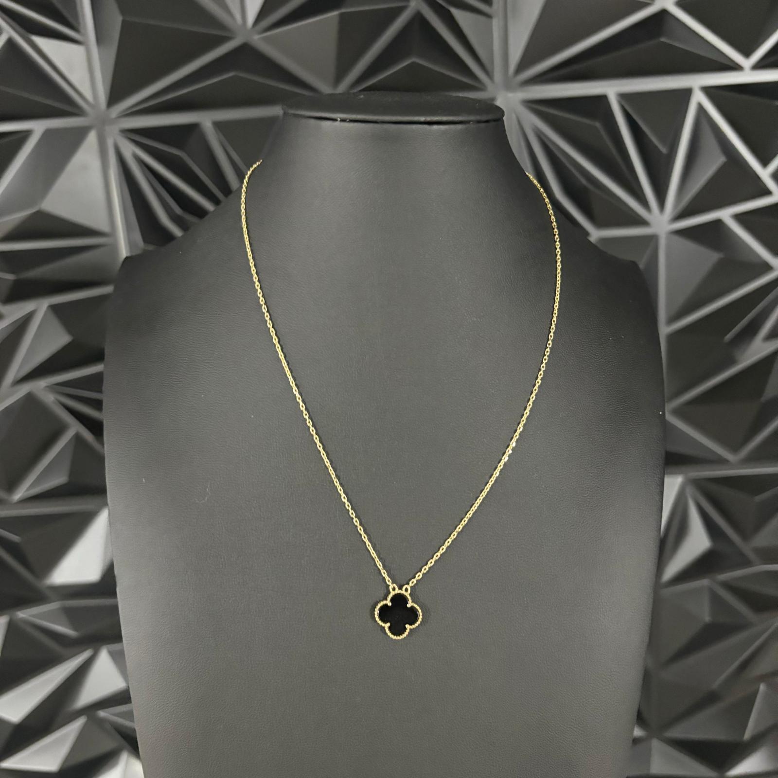 Chain And Pendant Van Kleef Gold 10K