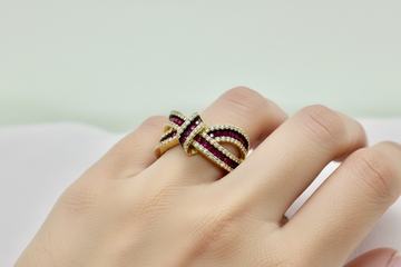 Crimson Twist Ring 14 KT