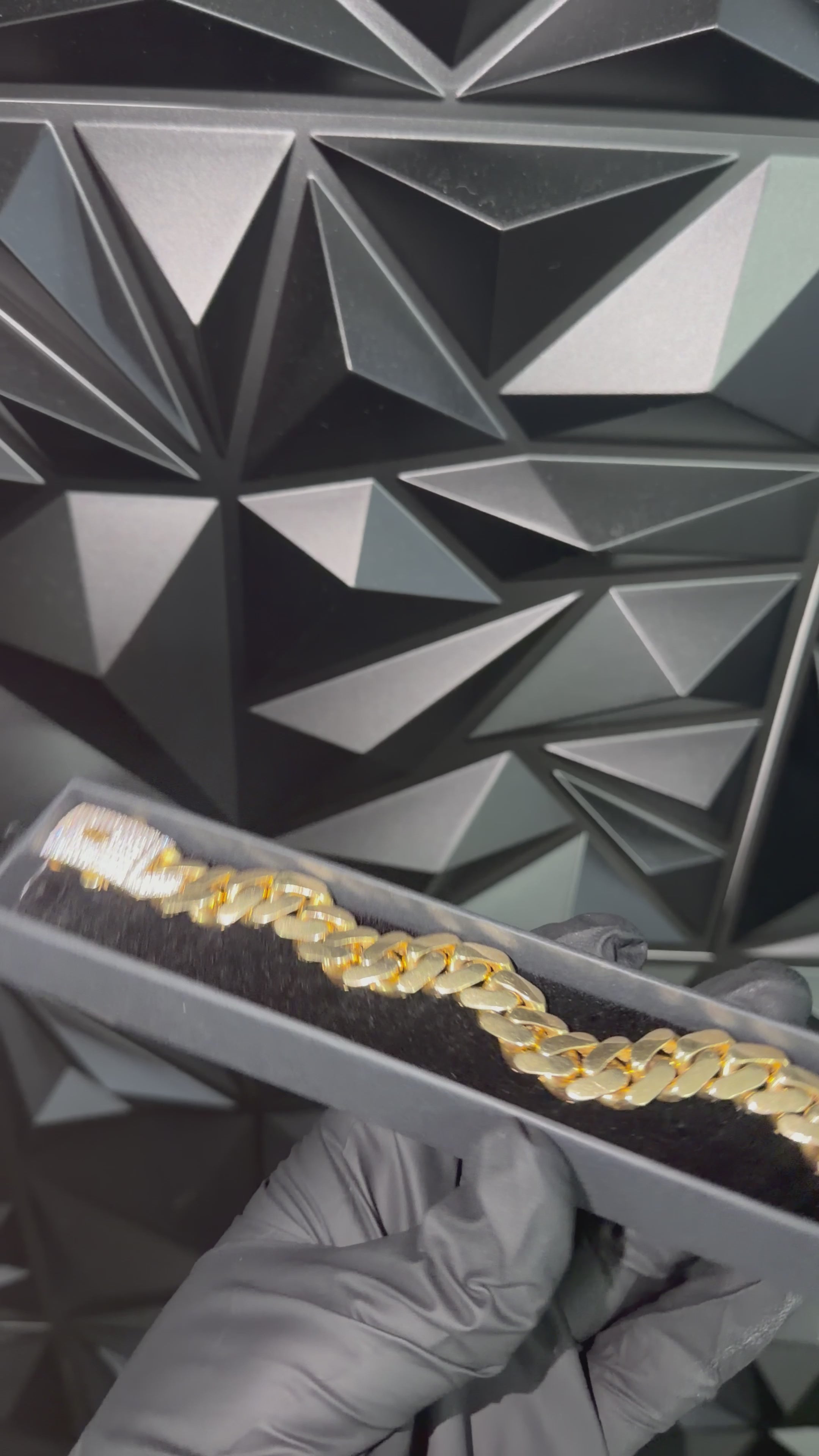 14K Gold Monaco Bracelet – 13mm, 8.5 Inch